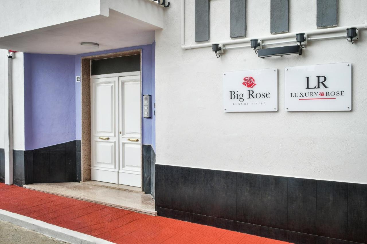 Отель Big Rose Россано Экстерьер фото
