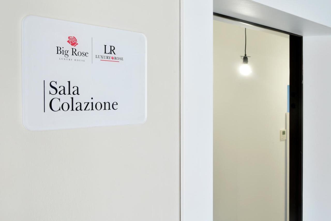 Отель Big Rose Россано Экстерьер фото